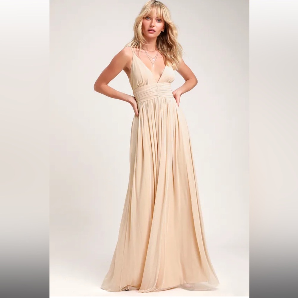 LULU’S Queen of the Evening Cream Maxi Dress S